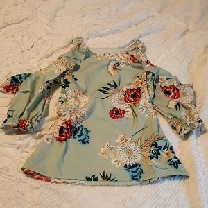 Off-the-shoulder Top